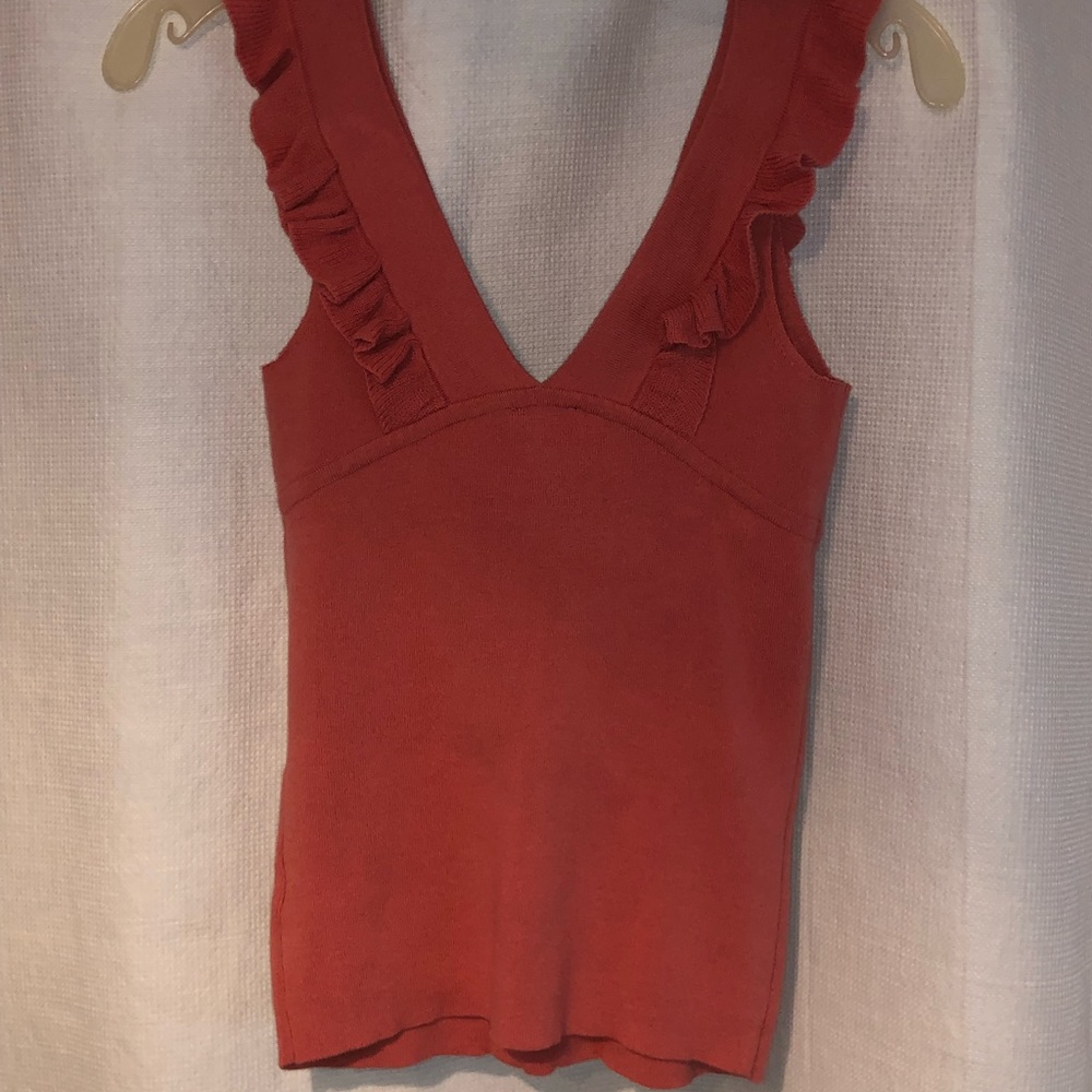 Express Tank Top - Picture 2 of 3